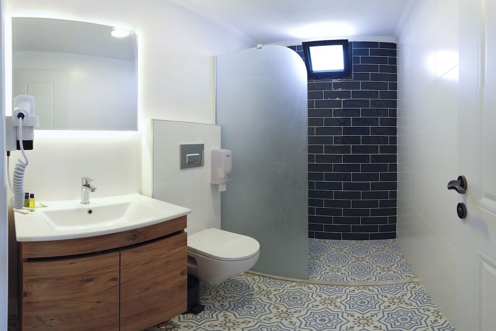 Houdini Hotel 38/39