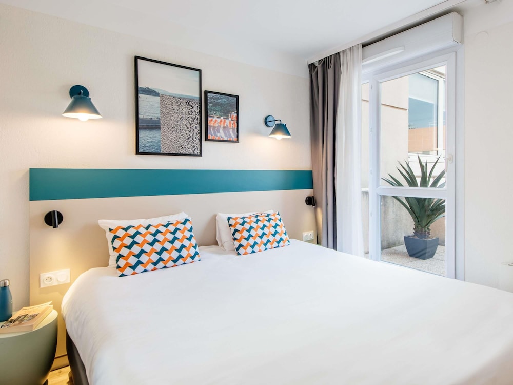 1 BEDROOM, APARTMENT, BALCONY