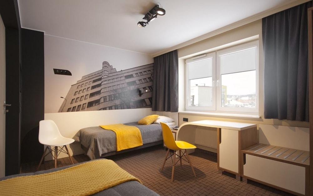 Hotel Antares 25/50