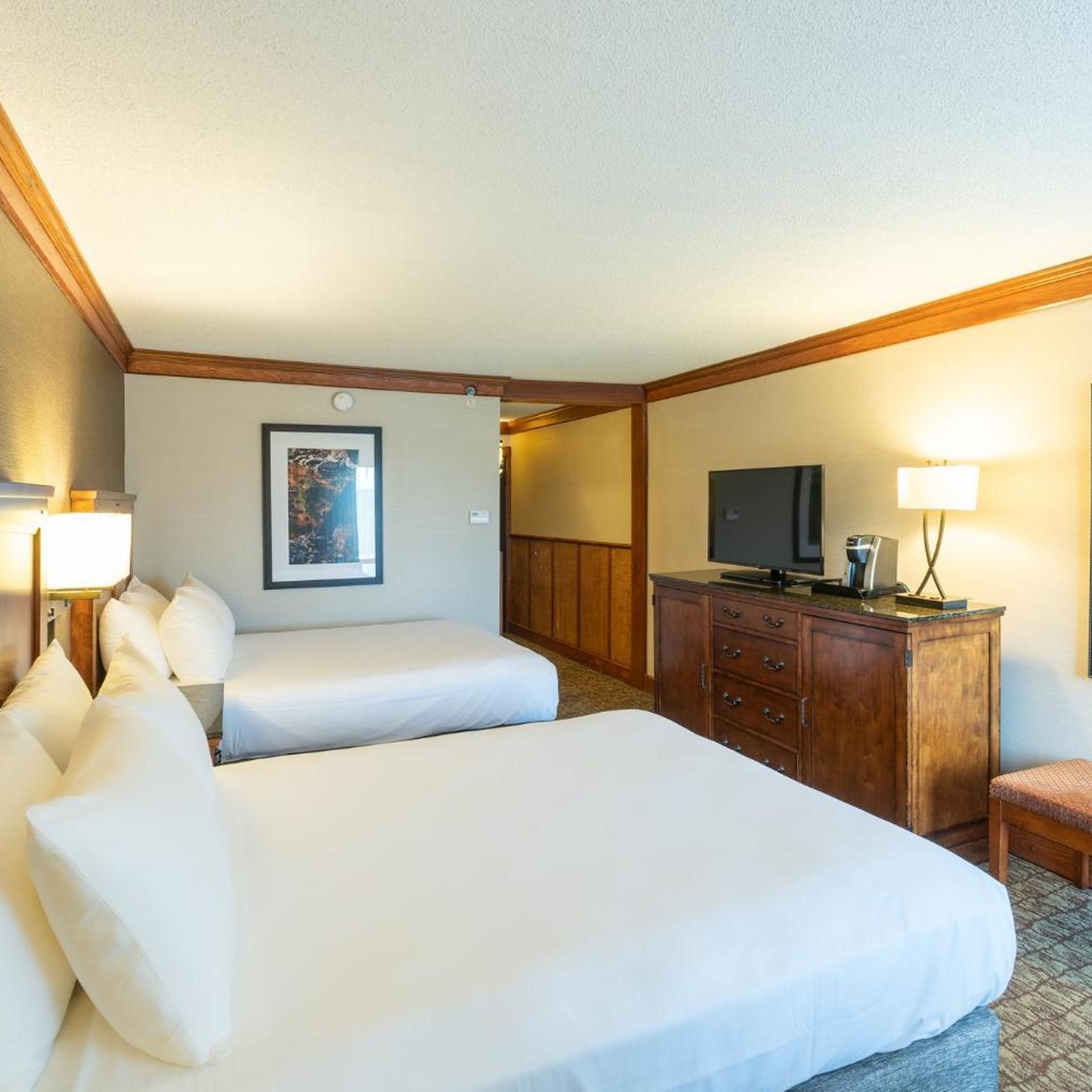 Room, Queen Bed, Accessible