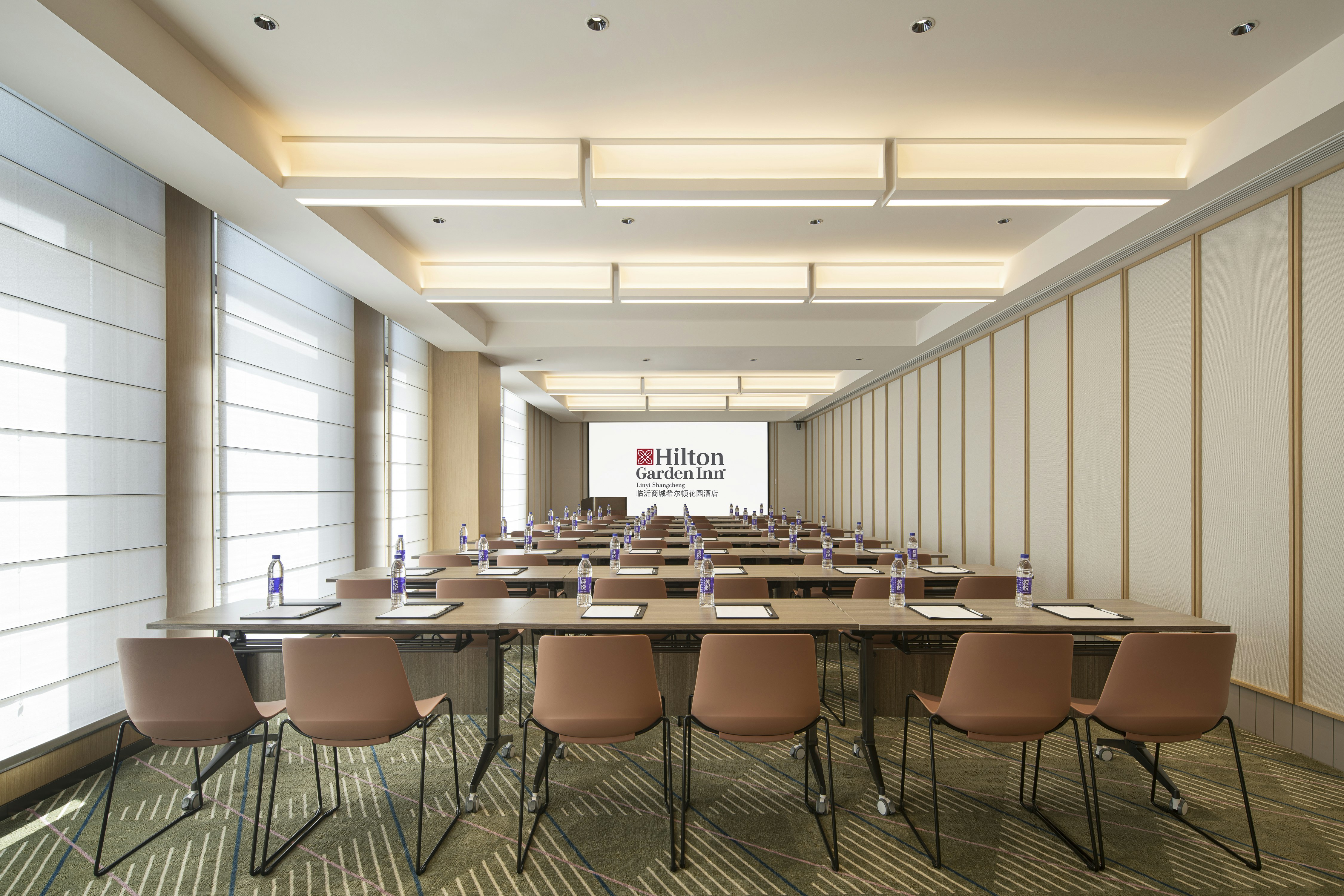 Hilton Garden Inn Linyi Shangcheng 54/58
