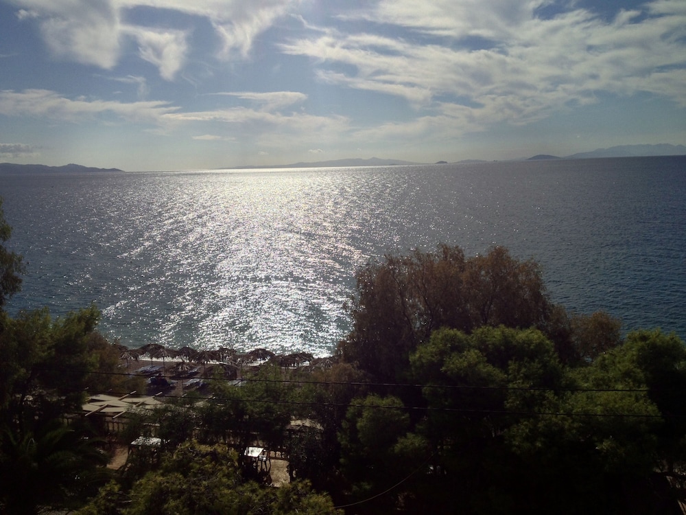 Sun Hotel Kineta photo2