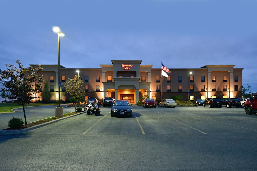 Hampton Inn Utica 1/31