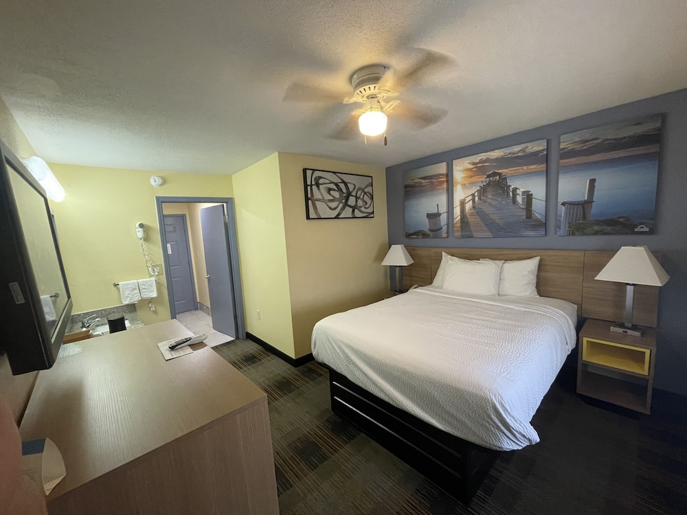 Days Inn by Wyndham Holladay 24/50