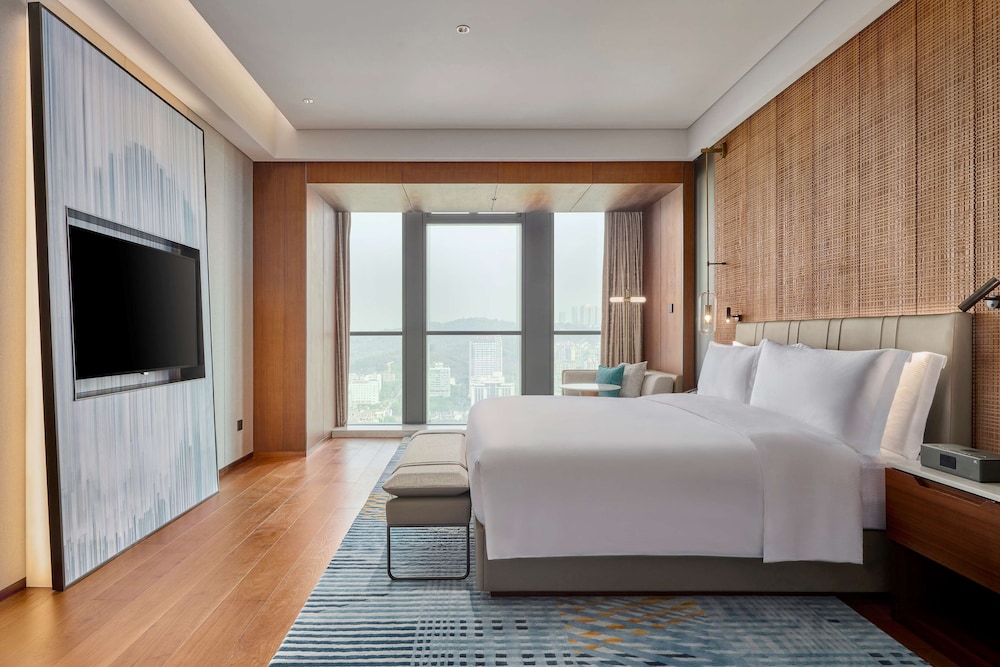 Hilton Chongqing Liangjiang New Area 12/64