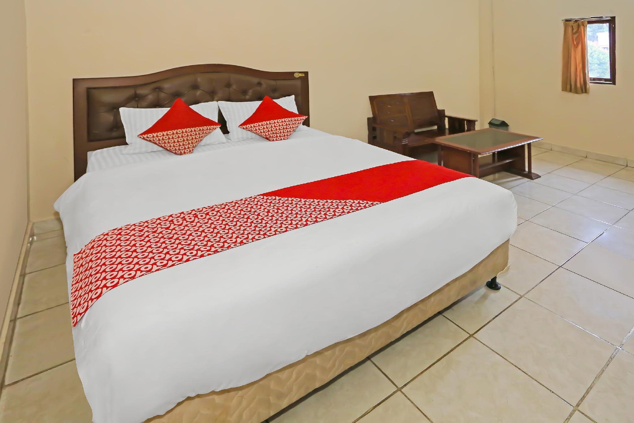 DELUXE, DOUBLE BED