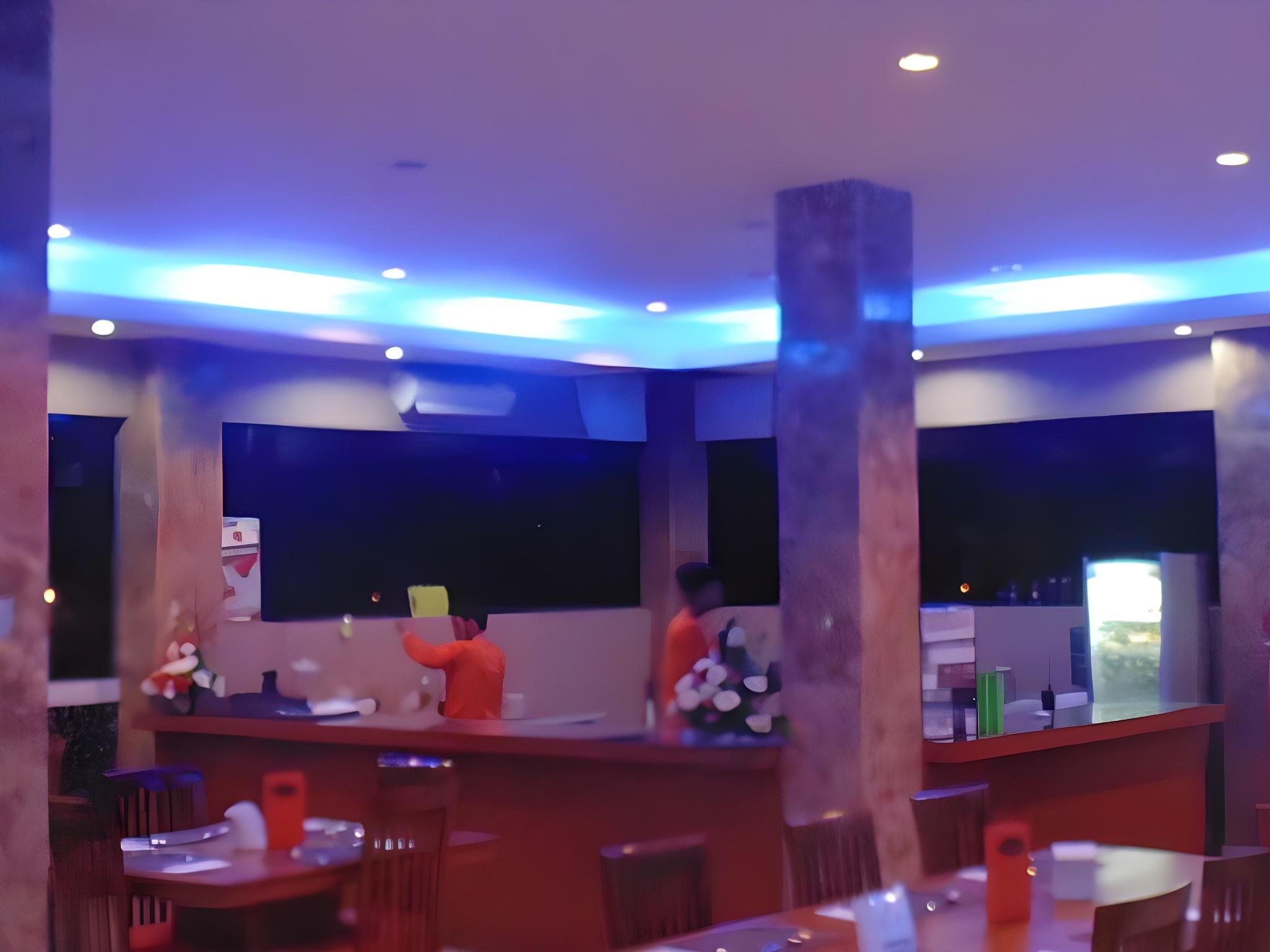 Grand Inn Hotel Mataram photo5