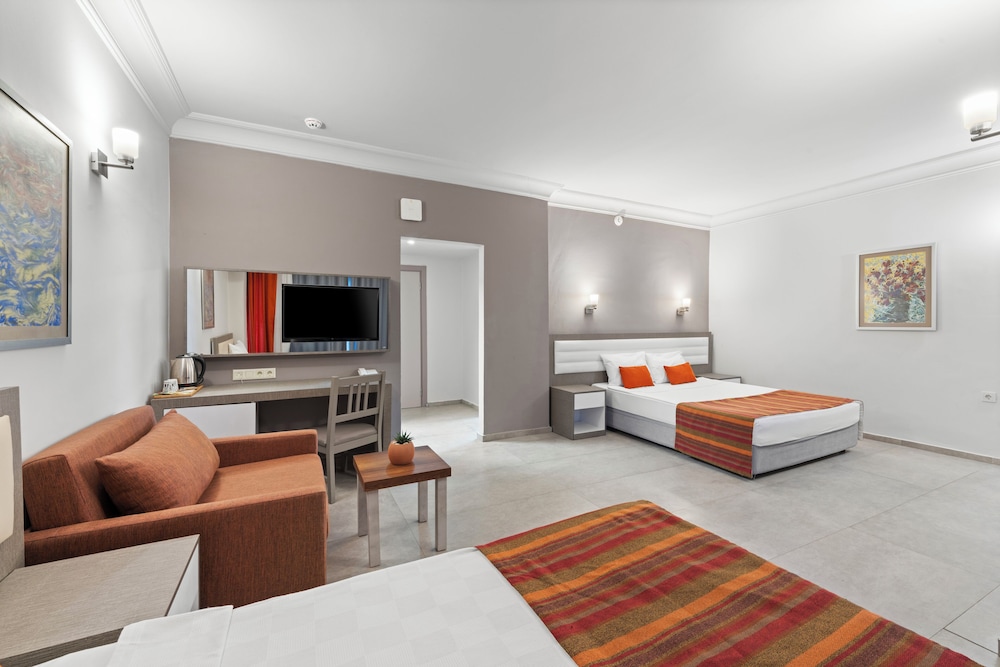 Club Hotel Rama 26/50