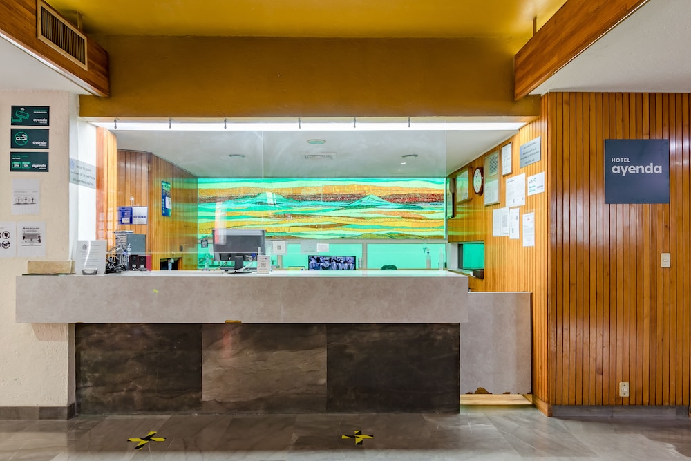 Lobby at OYO Hotel Hidalgo, MEXICO CITY