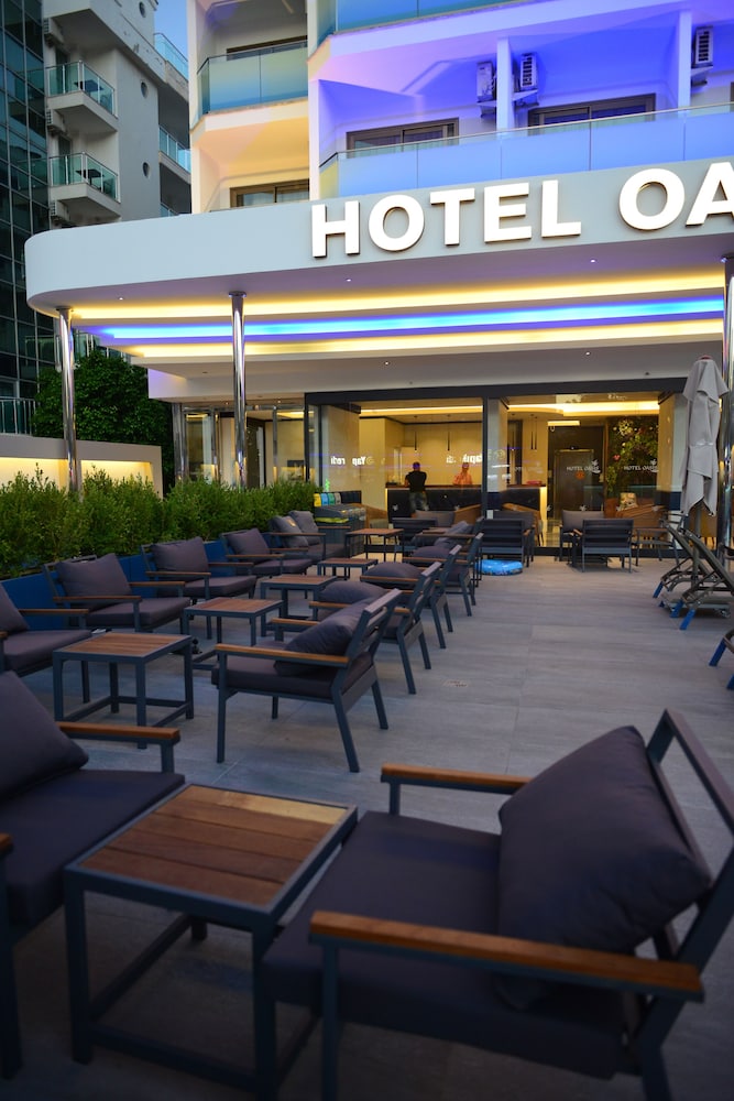 Oasis Hotel 7/30