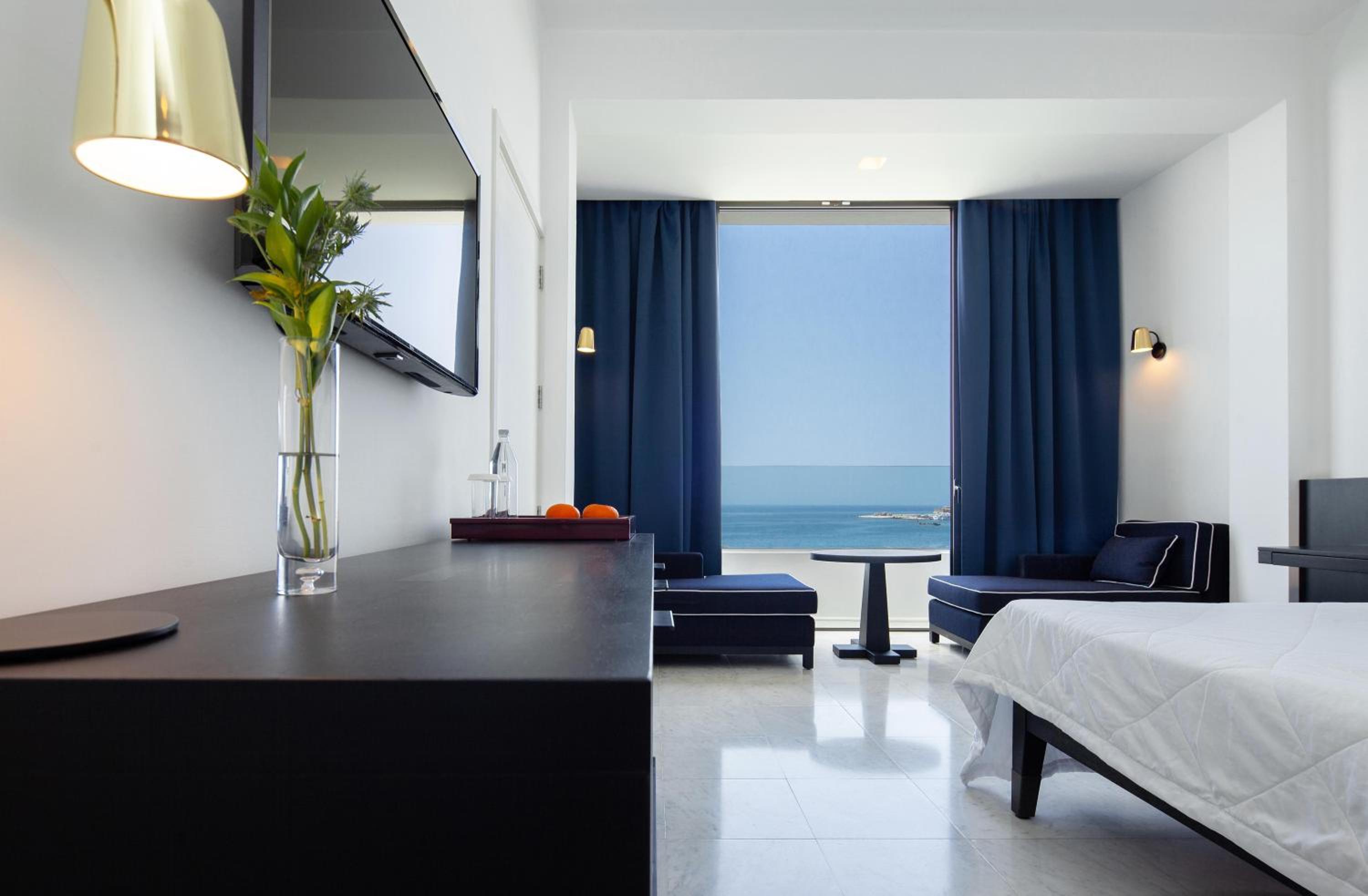 Connecting, Superior, Queen and Twin Beds, Sea View
