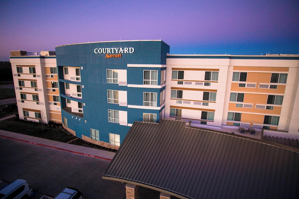 Courtyard Dallas Midlothian At Midlothian Conference Center 2/56