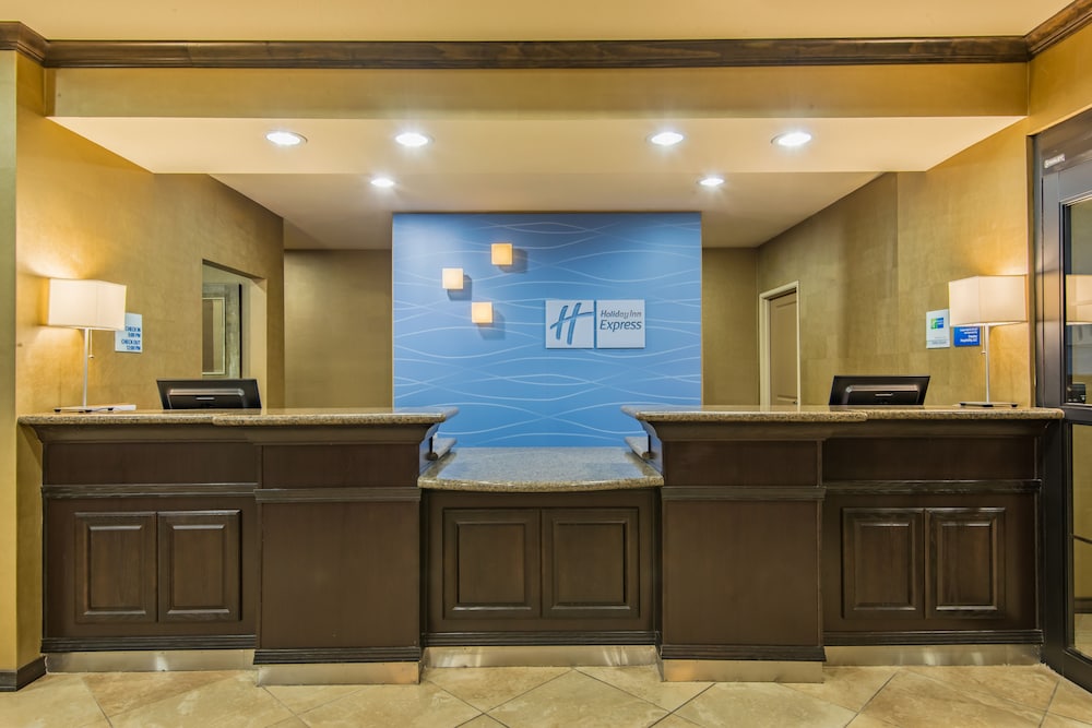 Holiday Inn Express Hotel Suites Clovis 15/49