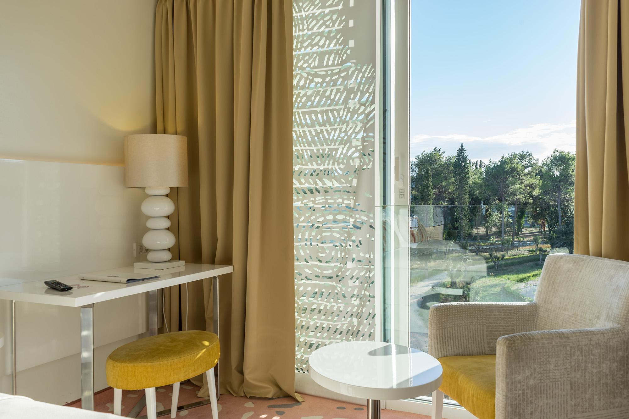 Room, Garden View, French Balcony