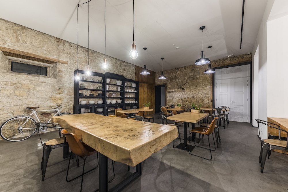 SAPIENTIA BOUTIQUE HOTEL 56/73