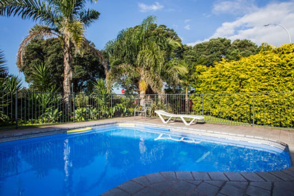 Bennetts Thermal Pools Motor Inn 25/44
