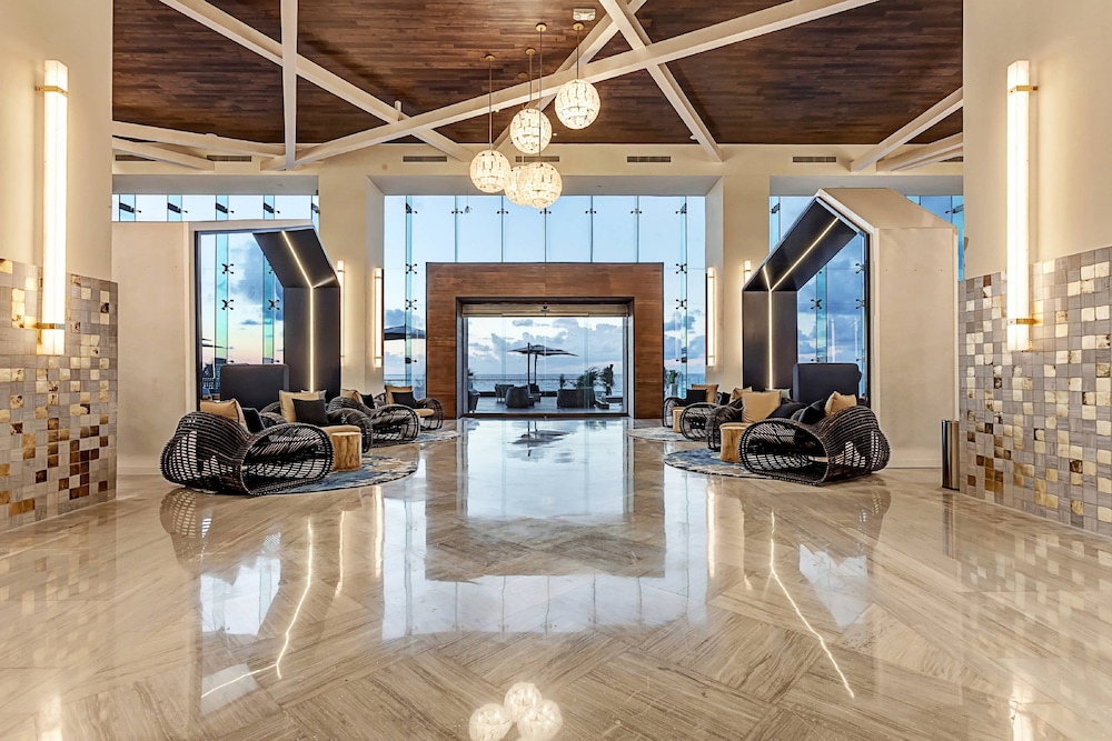 Royalton CHIC Cancun, An Autograph Collection (ex Royalton Cancun) 5/71