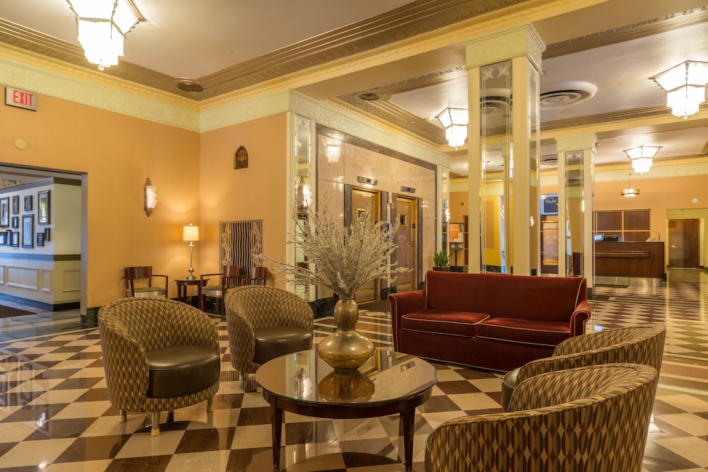 Ambassador Hotel Milwaukee, Trademark Collection by Wyndham 47/67
