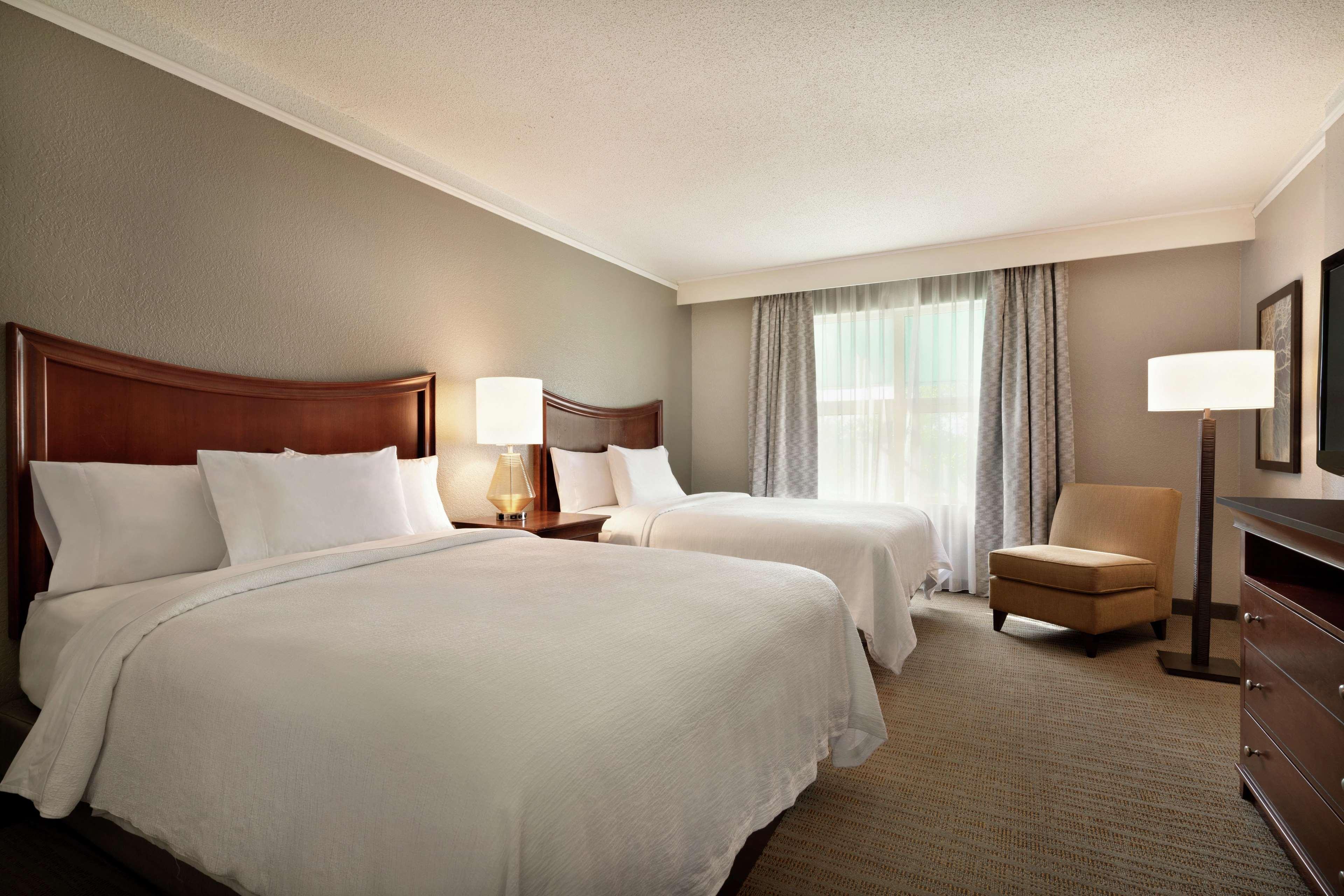 2 ROOMS, SUITE, 2 QUEEN BEDS, LIVING AREA
