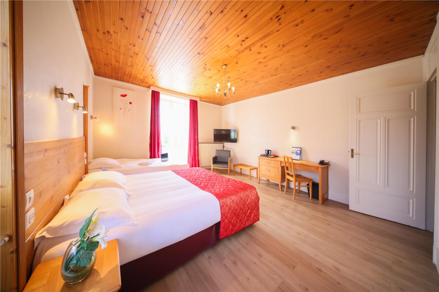 جناح جونيور كبير بسرير كوين وسريرين منفصلين، Best Western Grand Hotel De Paris 3/5