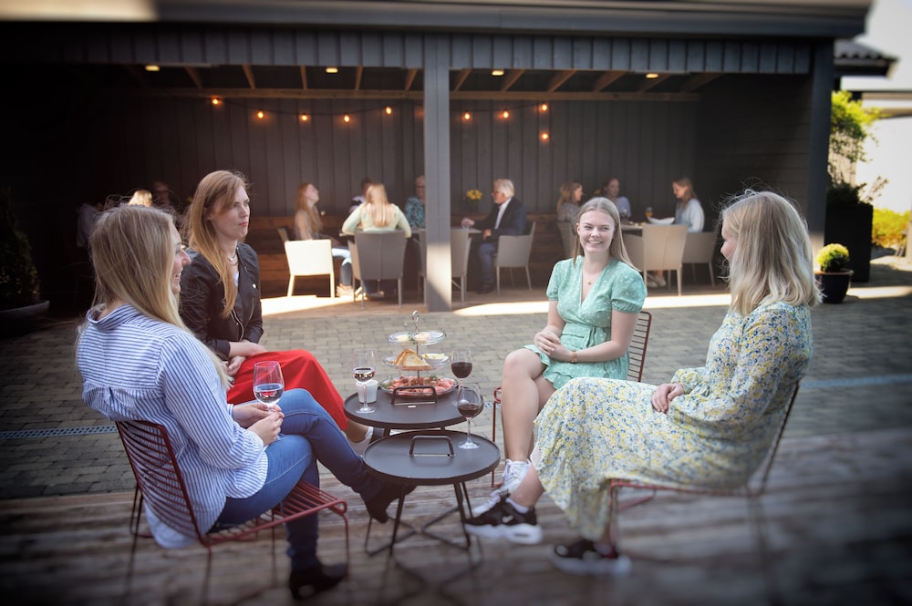 Hjorten Hotell Hitra 33/50