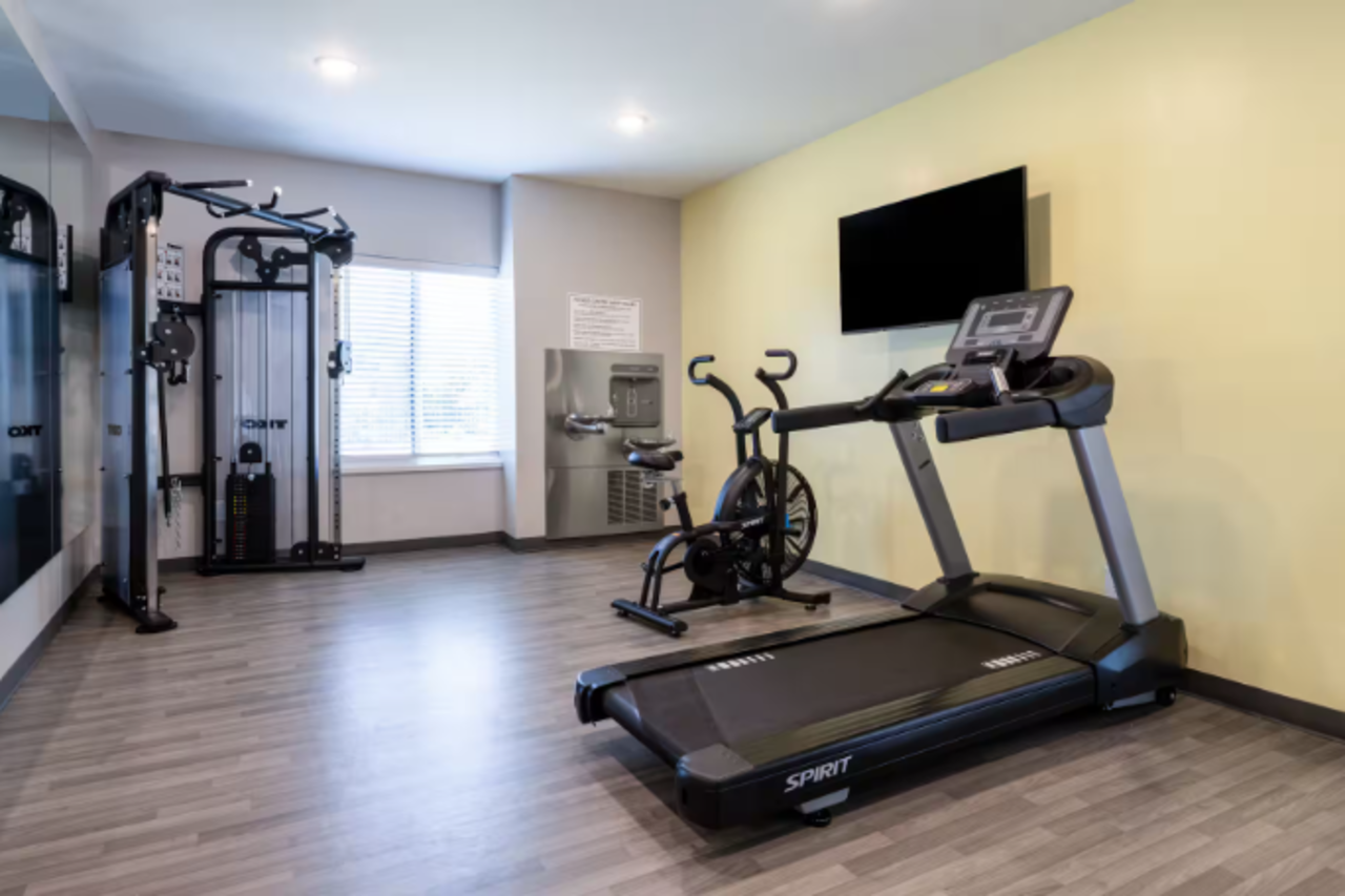 ECHO Suites Exteded Stay by Wyndham Savannah Pooler 19/20