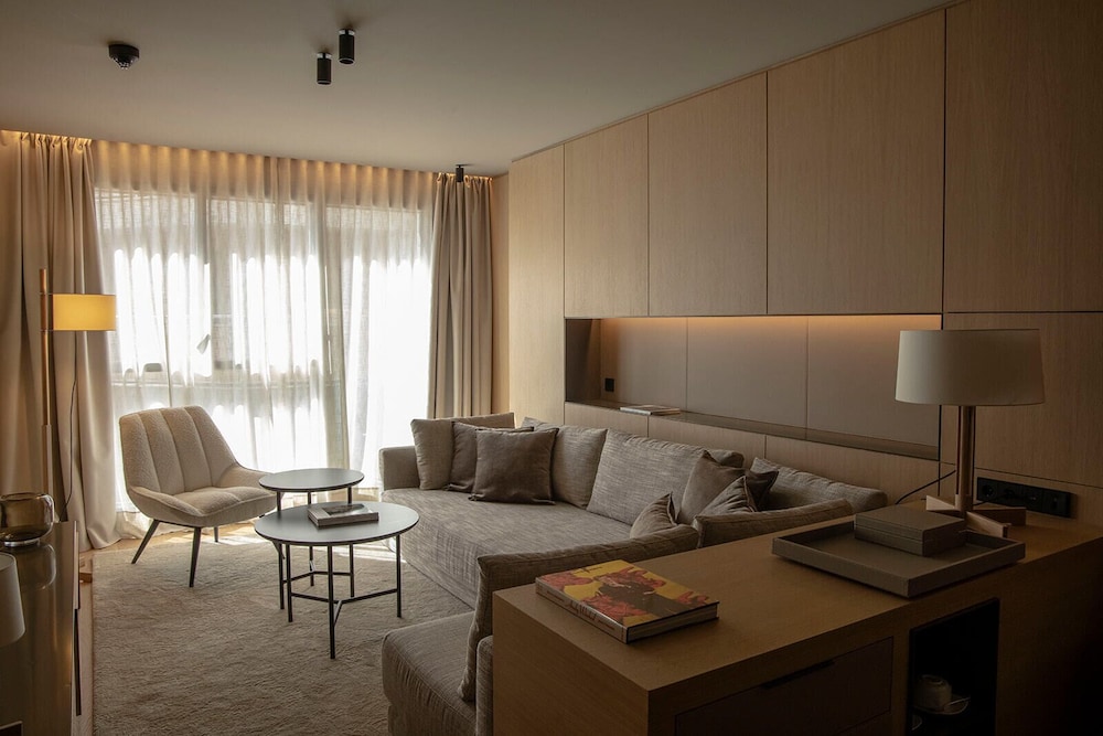 The Blackpine Hotel, Small Luxury Hotels 32/46