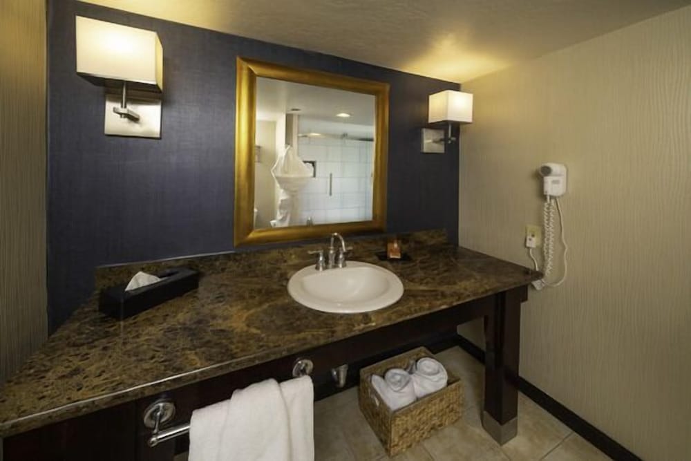 Carson Valley Inn 48/49