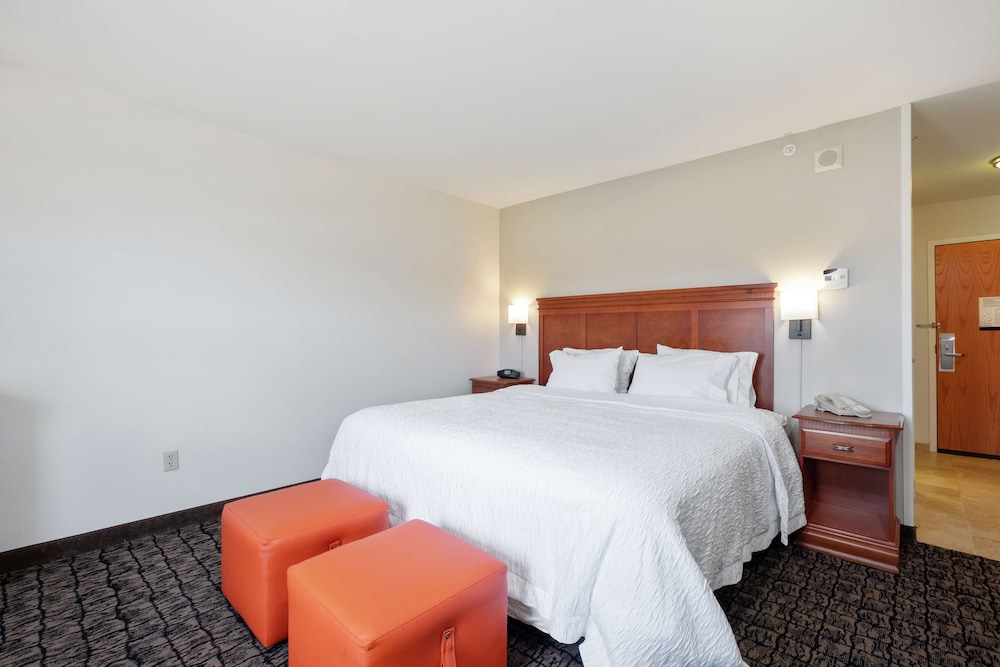 Hampton Inn & Suites Rockland 10/81