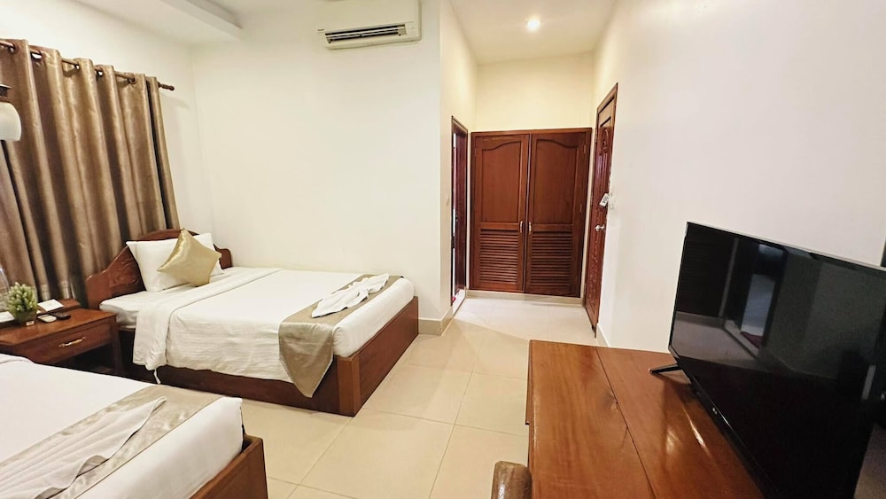Holy Angkor Hotel 29/65