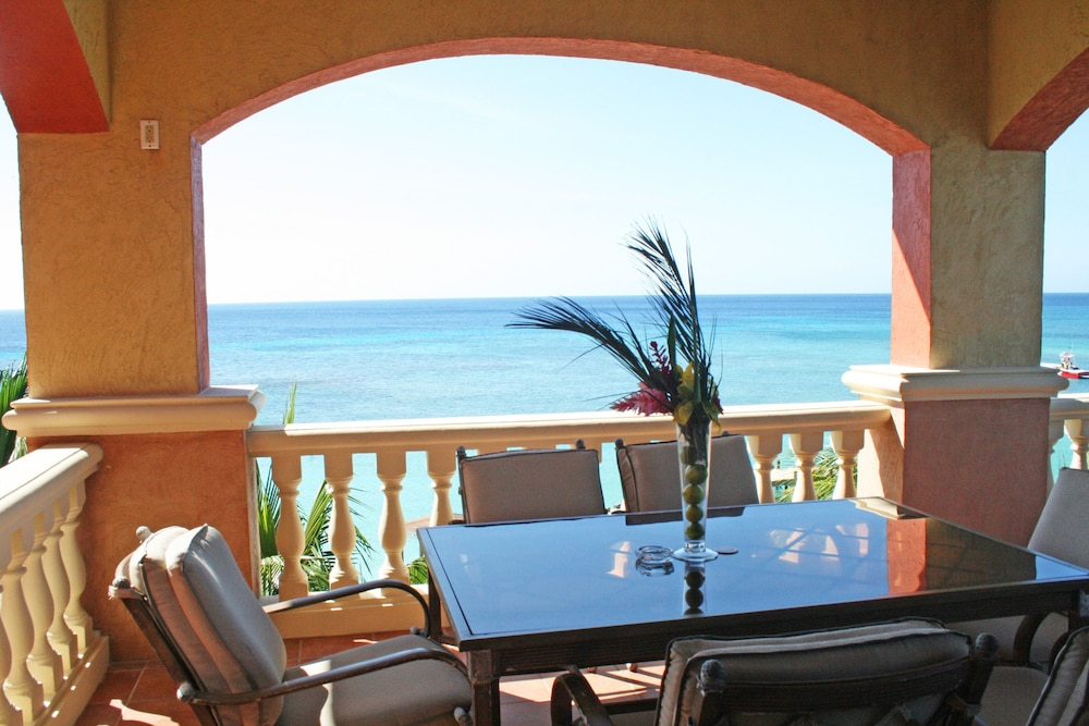 Infinity Bay Beach Resort 70/72