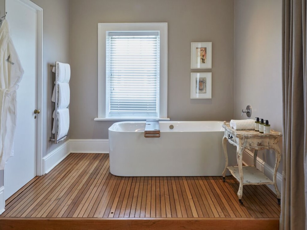 Dock House Boutique Hotel 7/49