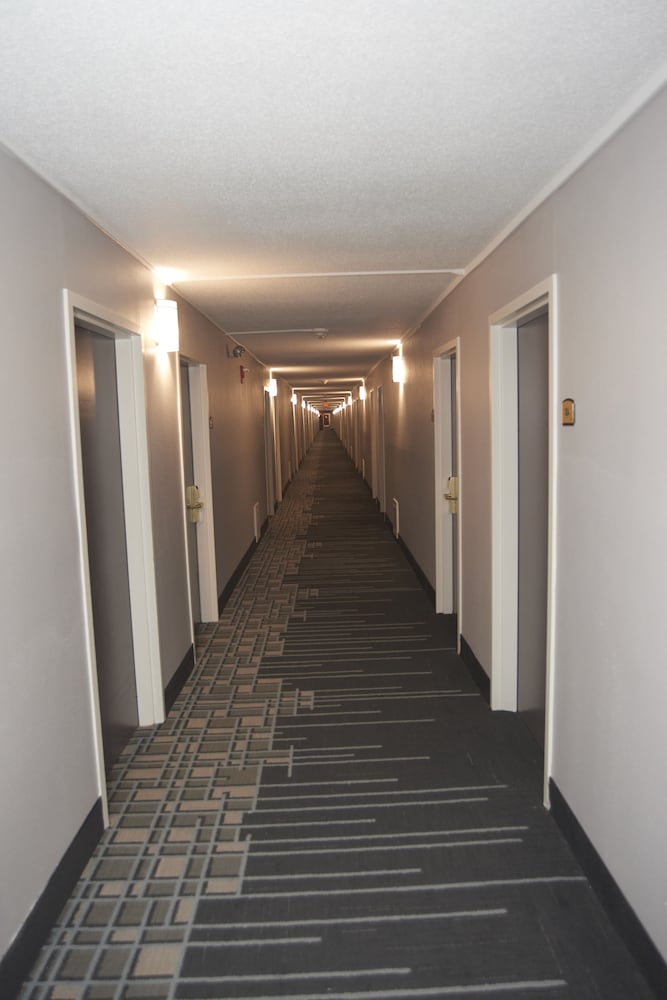 Falmouth Inn 30/65