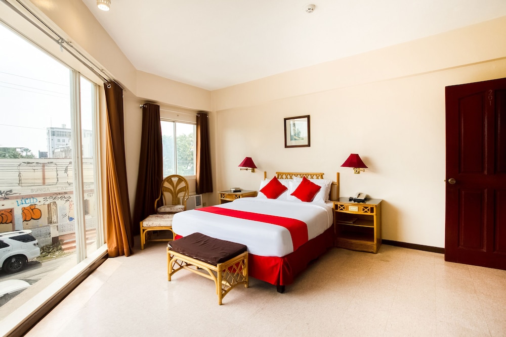 Humberto's Hotel 38/53