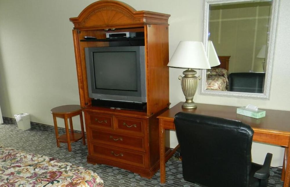Lakeview Inn Centralia 18/28
