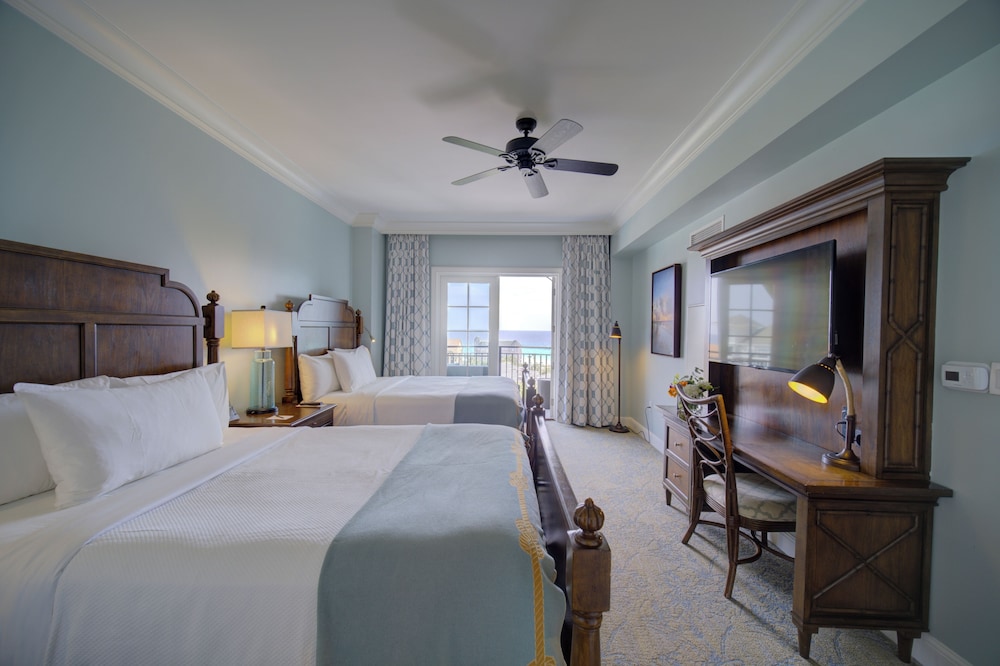 1 BEDROOM, SUITE, 2 QUEEN BEDS, POOL VIEW
