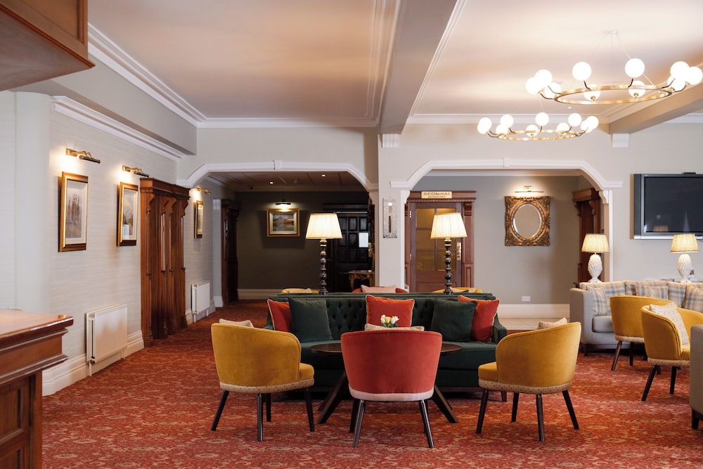 An Chuirt Hotel Gweedore 38/46