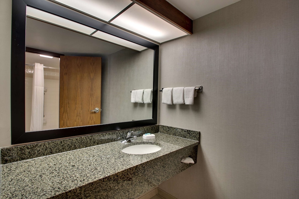 Drury Plaza Hotel San Antonio Airport 50/50