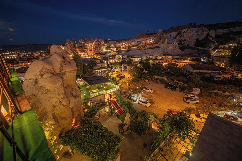Roma Cave Suite Hotel 43/50
