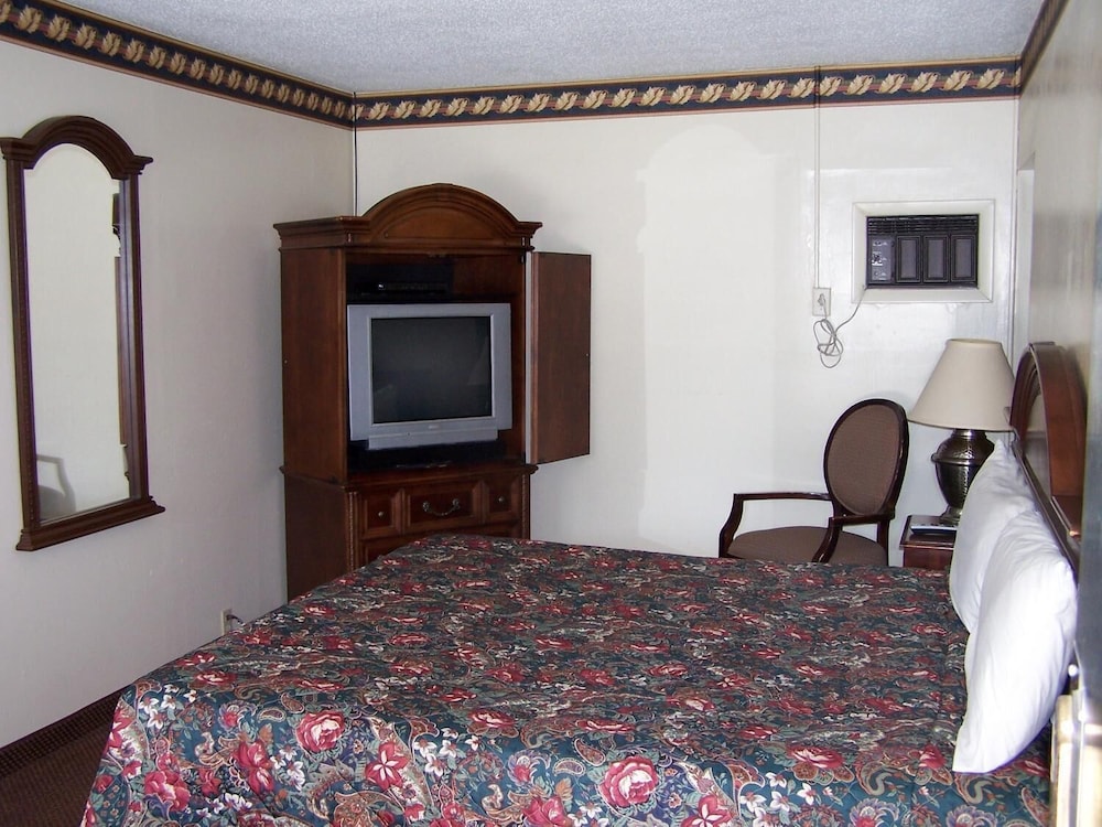 Delta Motel 8/18