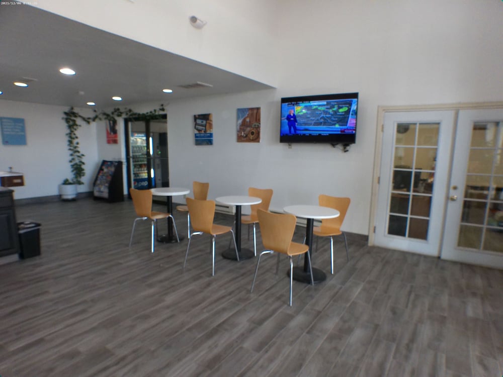 Motel6 Winslow, AZ 46/60