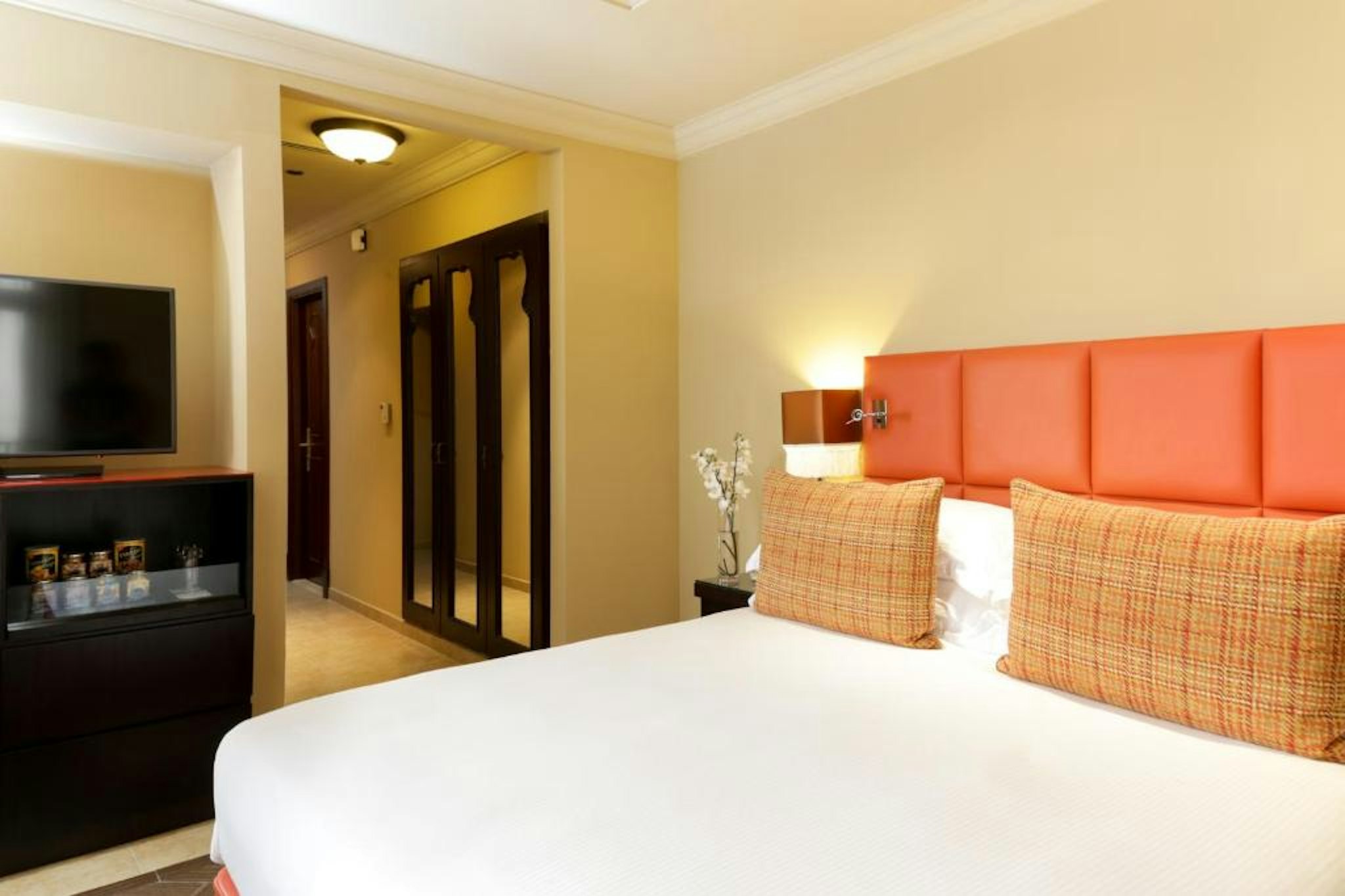 room, city view