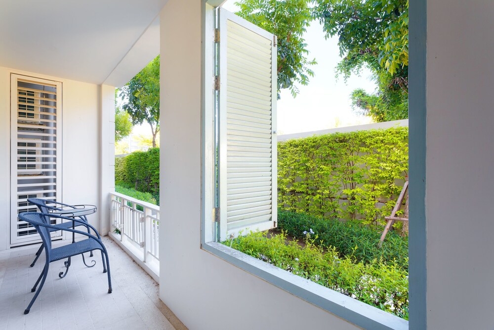 Summer Hua Hin Condominium 10/66