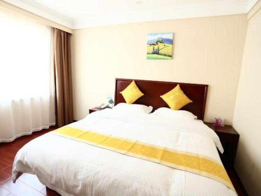 GreenTree Inn Qingdao Licang District Shuyuan Road Da Weng Plaza Express Hotel 17/50