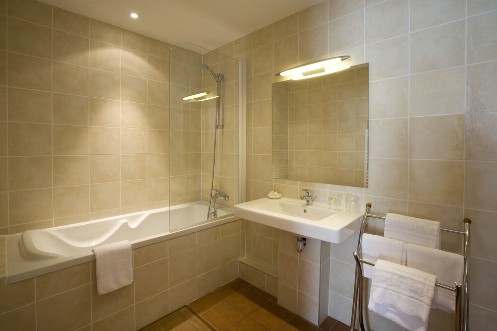 Hotel The Originals de la Paix Beaune 41/45