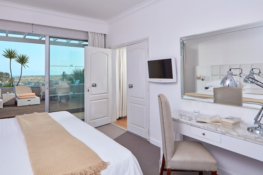 Grecian Park Hotel 57/75