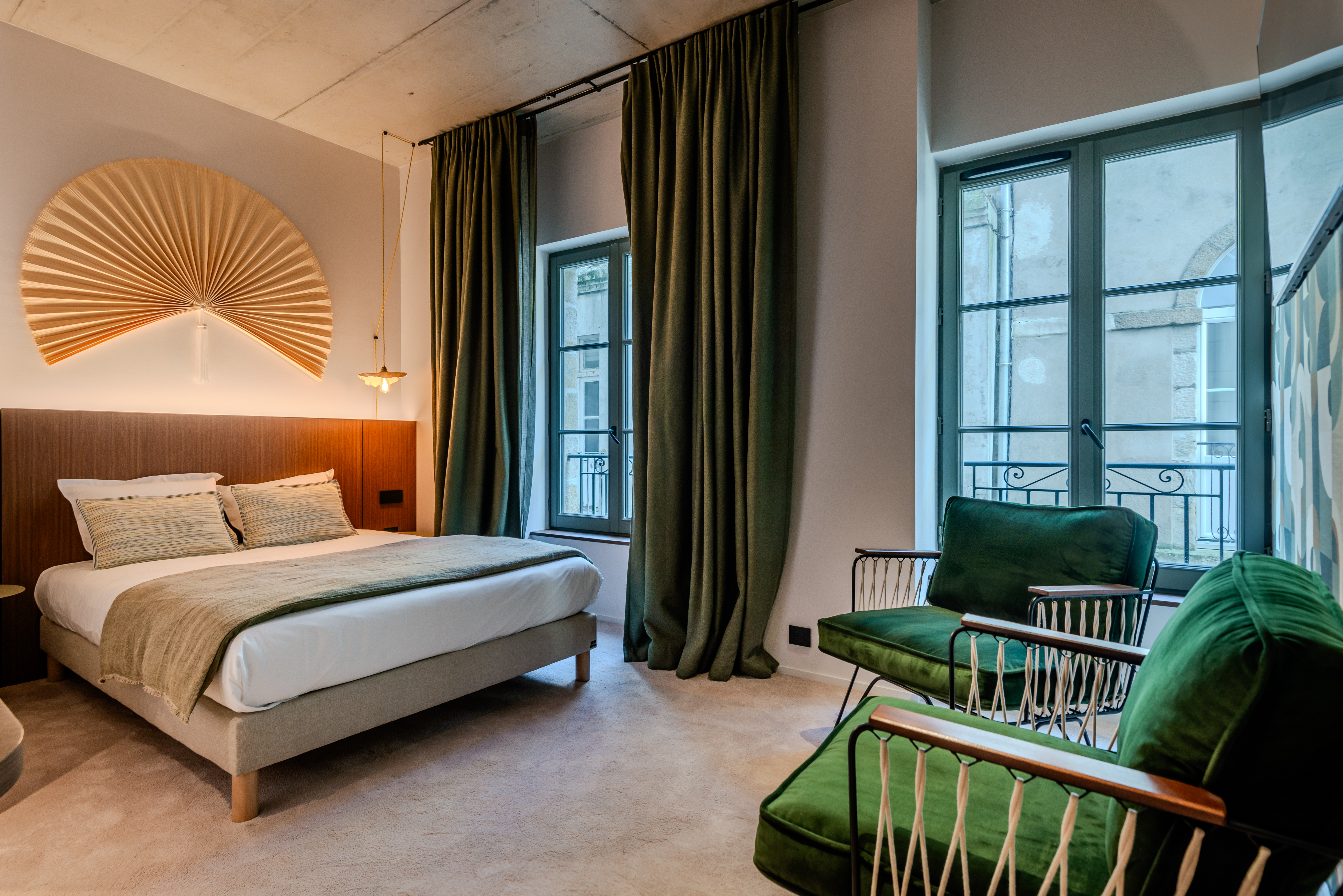Deluxe, Double Bed