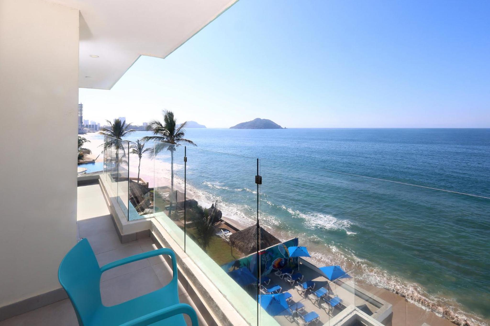 Suite, 2 Queen Beds, Ocean Front, High Floor