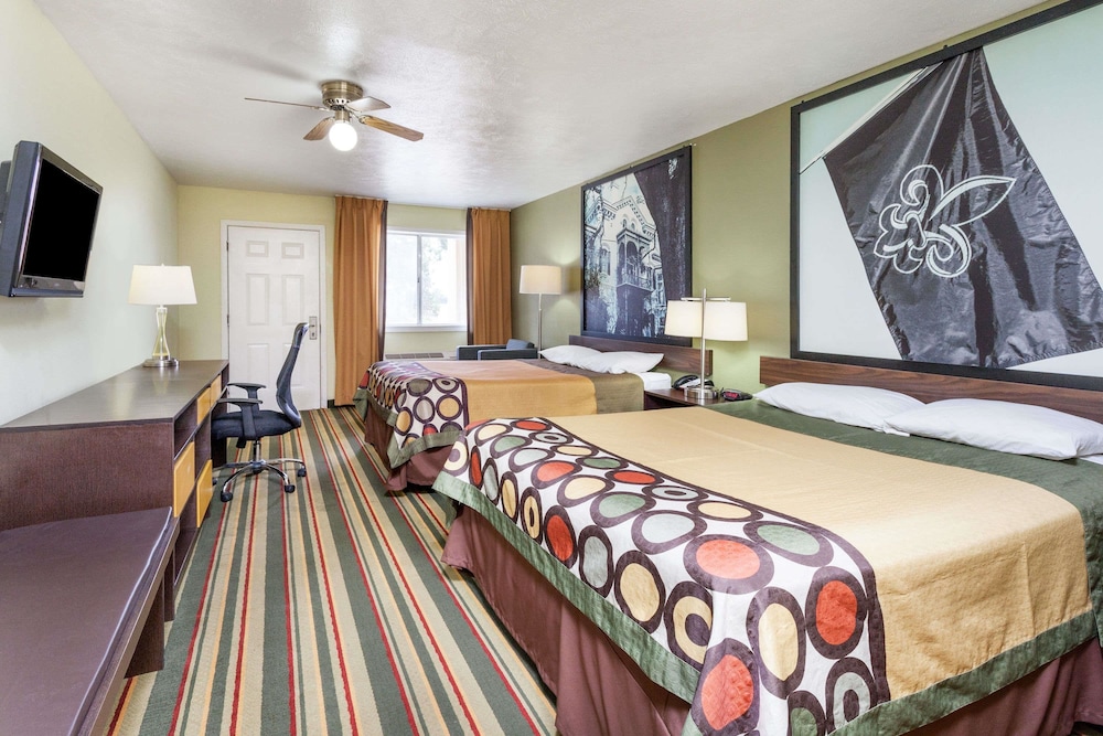 Standard, 2 Queen Beds, Smoking