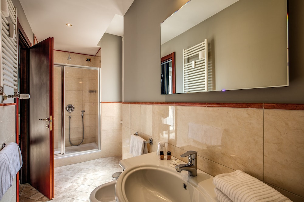Hotel Taormina Roma 49/56